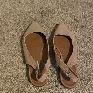 Steve Madden Beige Slingback Flats